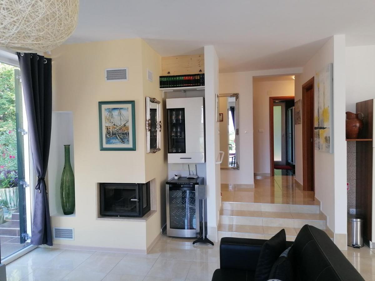 The Forest House Krk 1 Kras Esterno foto