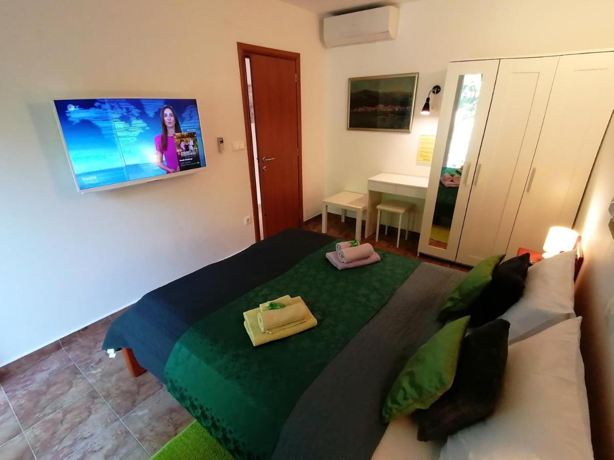 The Forest House Krk 1 Kras Esterno foto