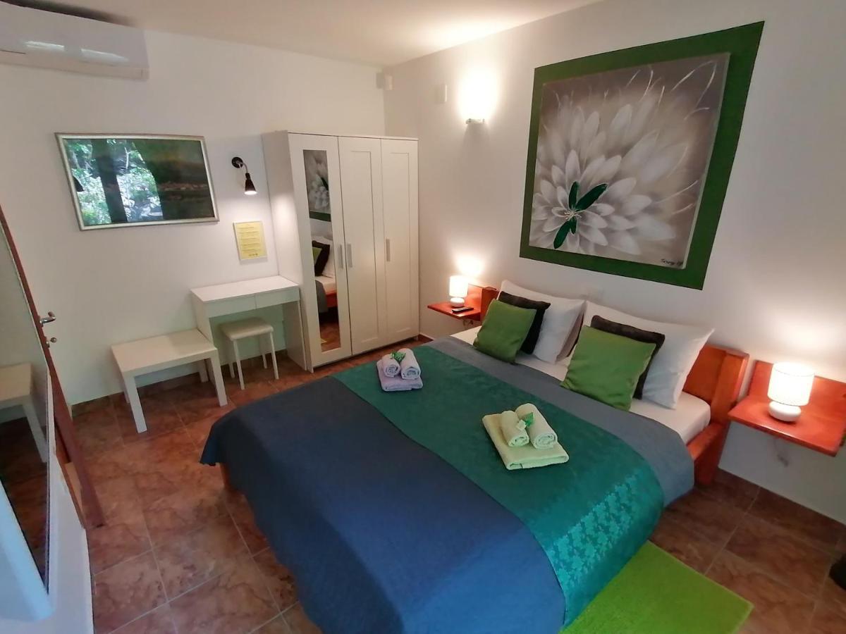 The Forest House Krk 1 Kras Esterno foto